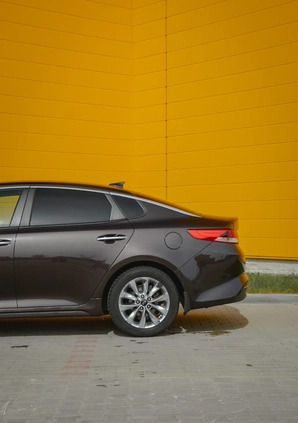 Kia Optima cena 54900 przebieg: 205520, rok produkcji 2015 z Wrocław małe 631